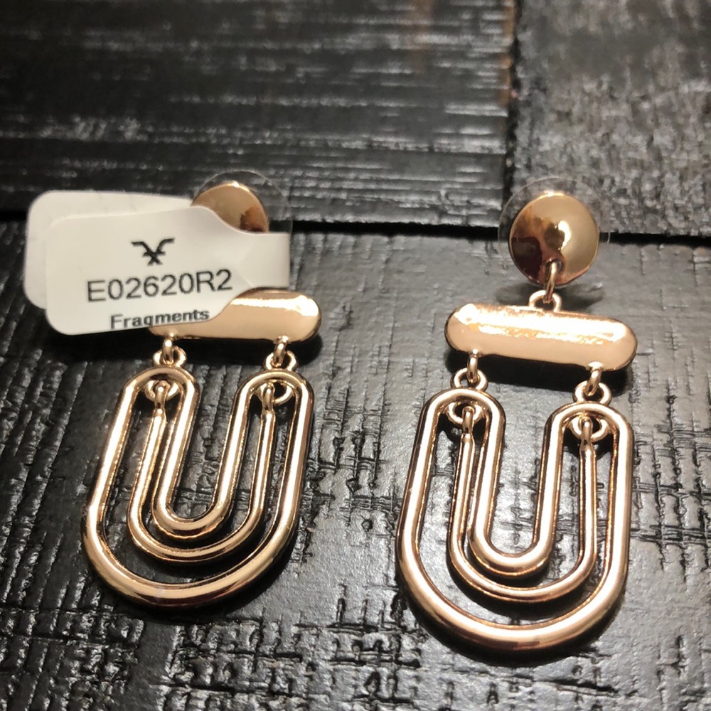 NWT Rose Gold Tone Fragments Earrings!